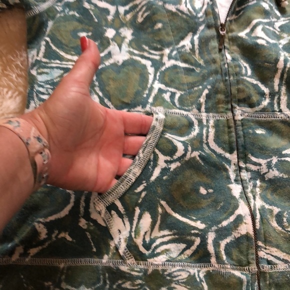 Chicos short sleeve zip up hoodie - Picture 4 of 7